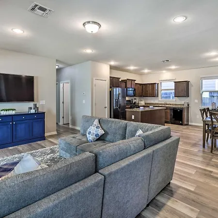 Buda Home With Smart Tv About 19 Mi To Downtown Austin